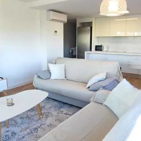 Lloguer30 Llevanti, Near The Sea بلاتجا ذارو