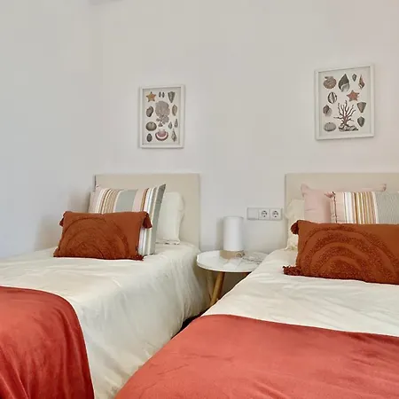 Lloguer30 Llevanti, Near The Sea Apartment *