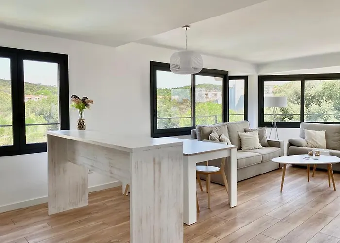 Lloguer30 Llevanti, Near The Sea Апартаменты *