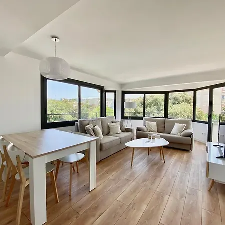 Lloguer30 Llevanti, Near The Sea