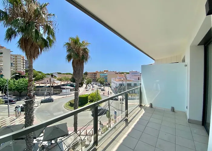 Lloguer30 Llevanti, Near The Sea *