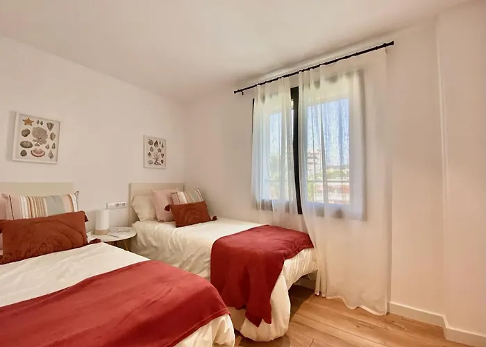 Lloguer30 Llevanti, Near The Sea *